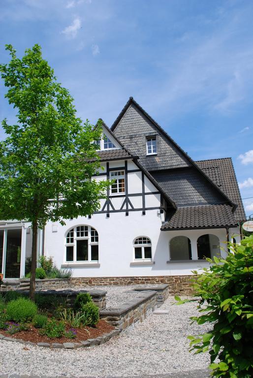 Wildenburger Hof Hotel Friesenhagen Exterior foto